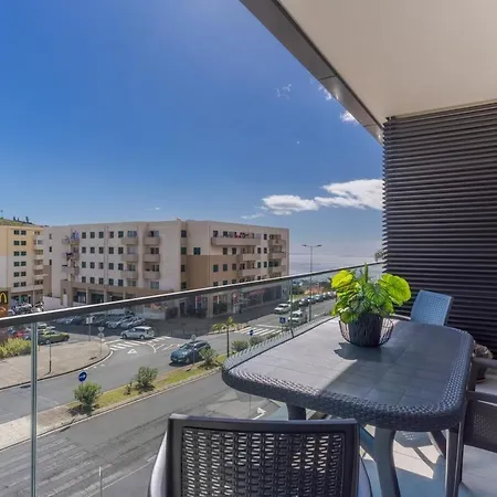 Apartment Fenix Iii Ac, Parking & Near Beaches Funchal (Madeira)