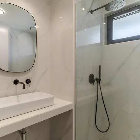 Fenix Iii Ac, Parking & Near Beaches Apartment *